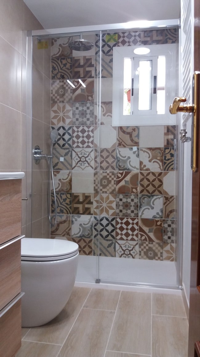 Mamparas de cristal con puertas correderas