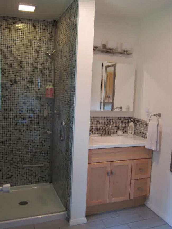 Baño con ducha de obra