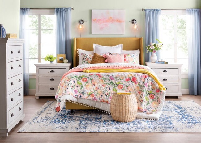 Taburetes para decorar el pie de cama