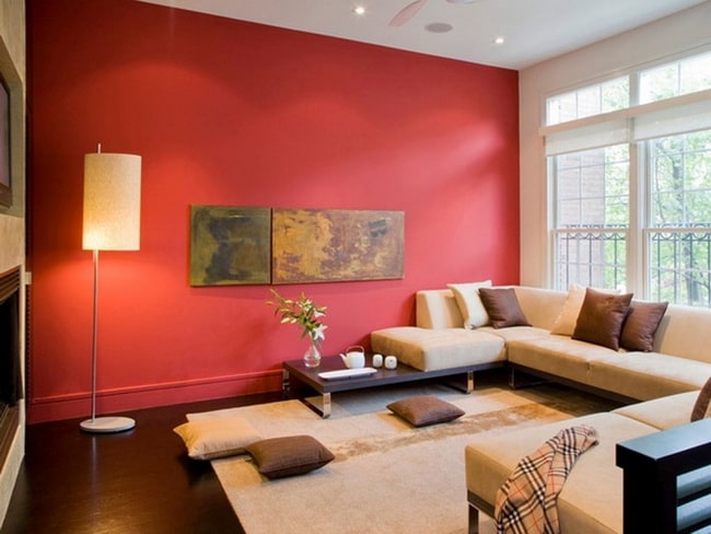 Color beige y rojo