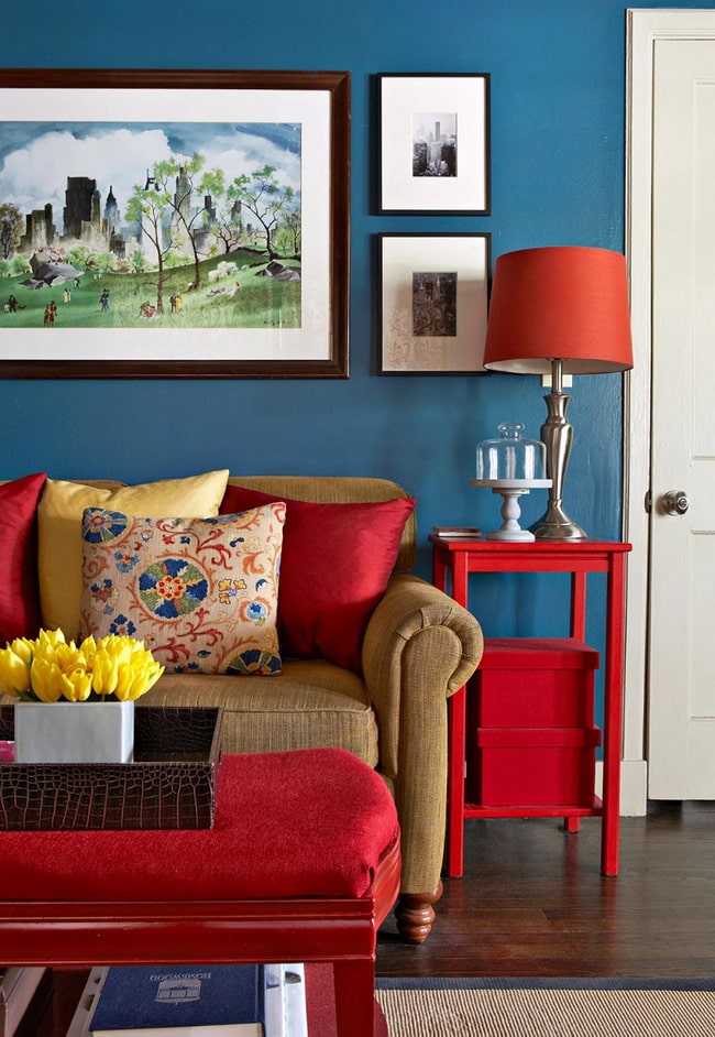 Colores que combinan con azul en decoración