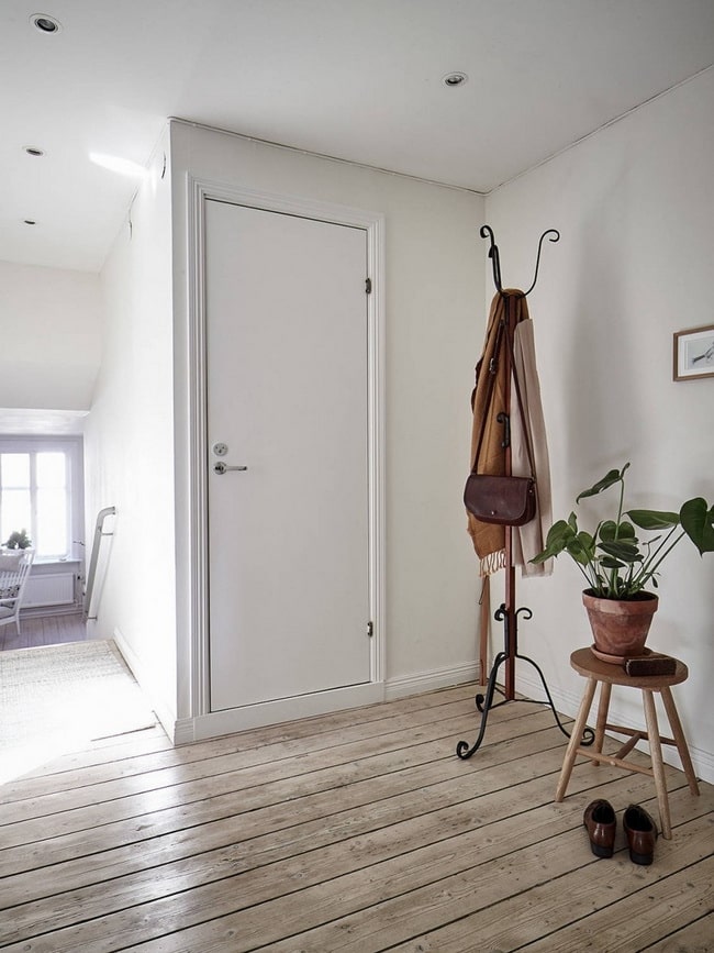 Tips para salones pequeños Cómo iluminar una habitación oscura