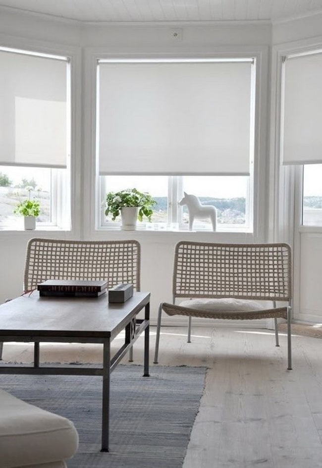 Cortinas roller para salones modernos