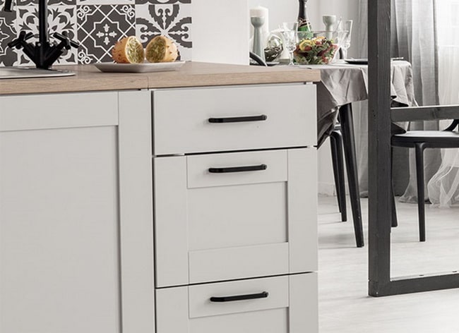 Pomos y tiradores para muebles
