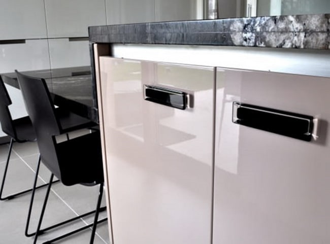 Pomos y tiradores para muebles