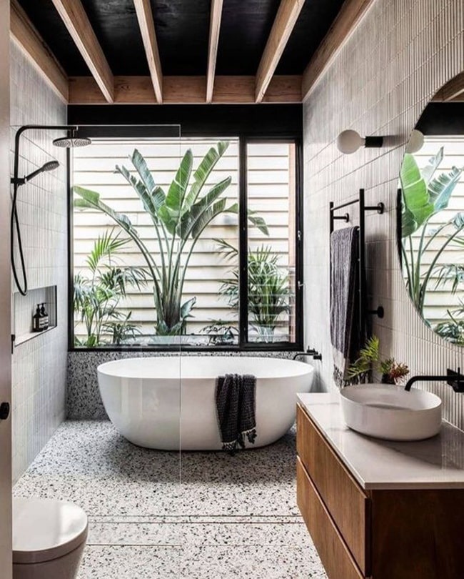 Bañera exenta moderna