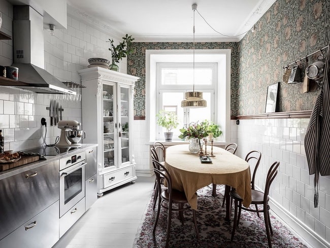 Cocina comedor de estilo clásico