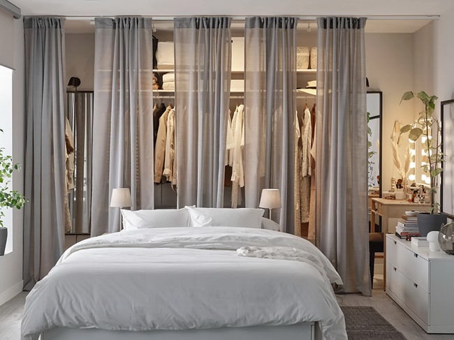 Vestidores IKEA con cortinas