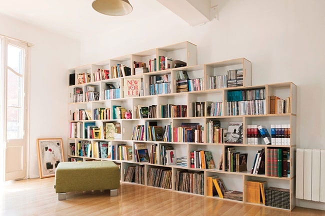 Una librería en el salón