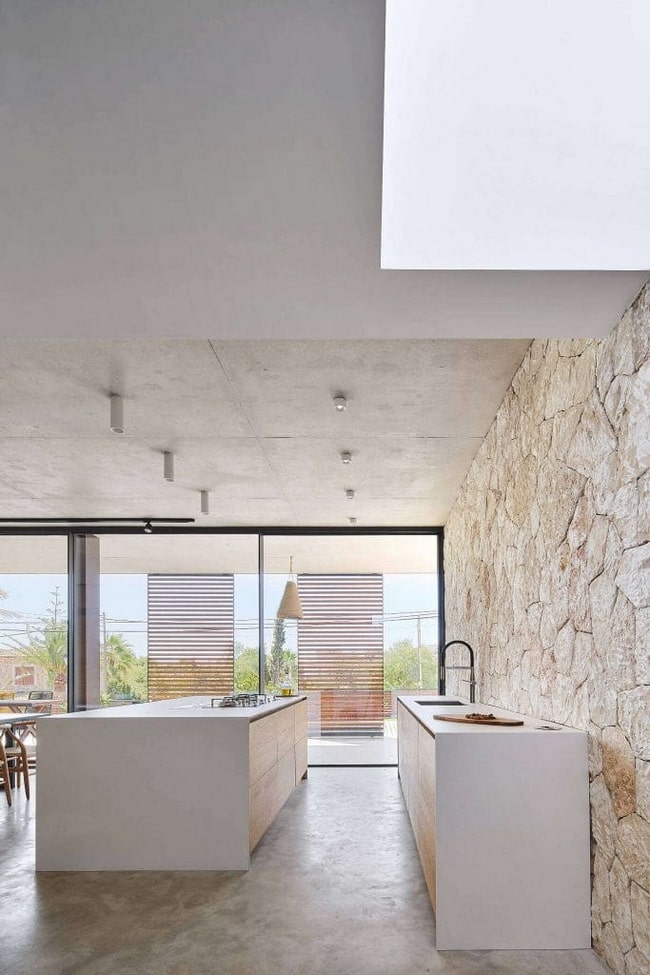 Casa estilo mediterráneo moderno