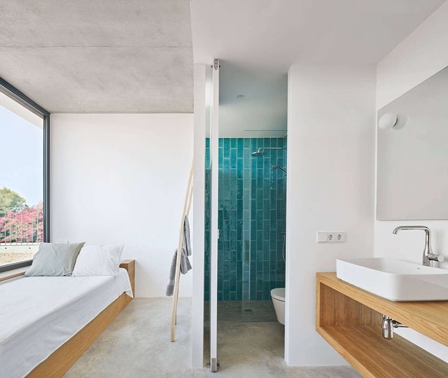 Microcemento en suelo y muebles de madera