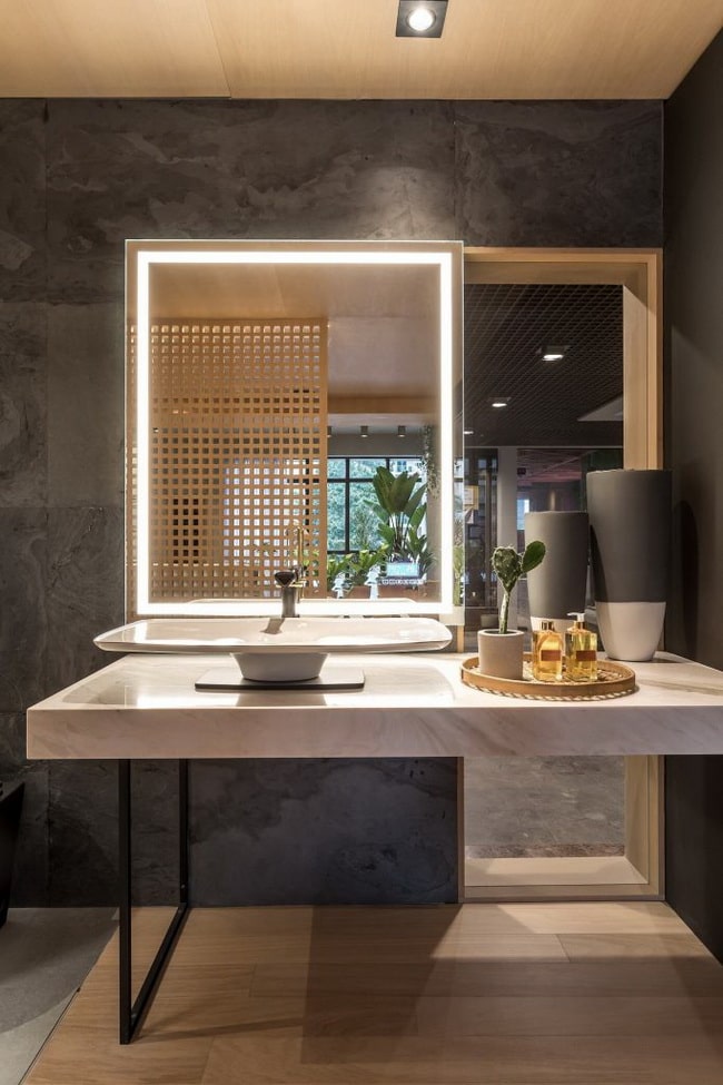 Baño con mucho diseño
