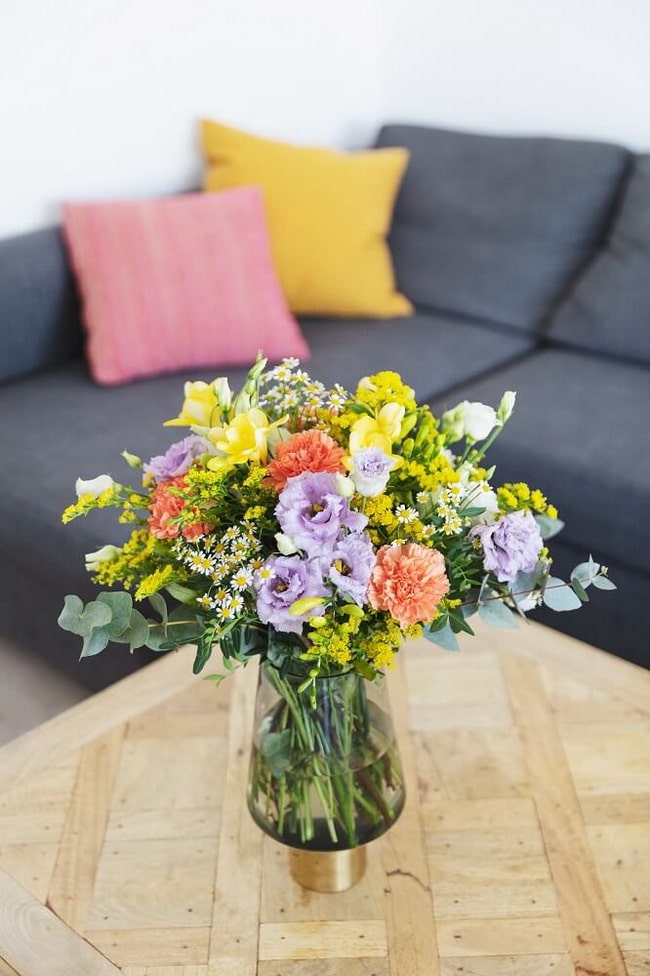 Cómo decorar tu casa con ramos de flores