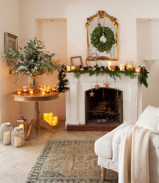 Chimeneas navideñas con velas