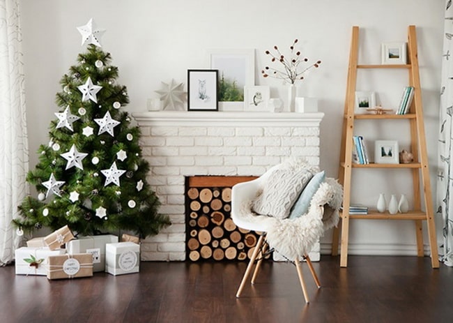 Decoración navideña en blanco