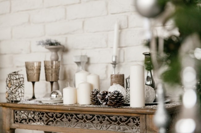 Decoración navideña en blanco