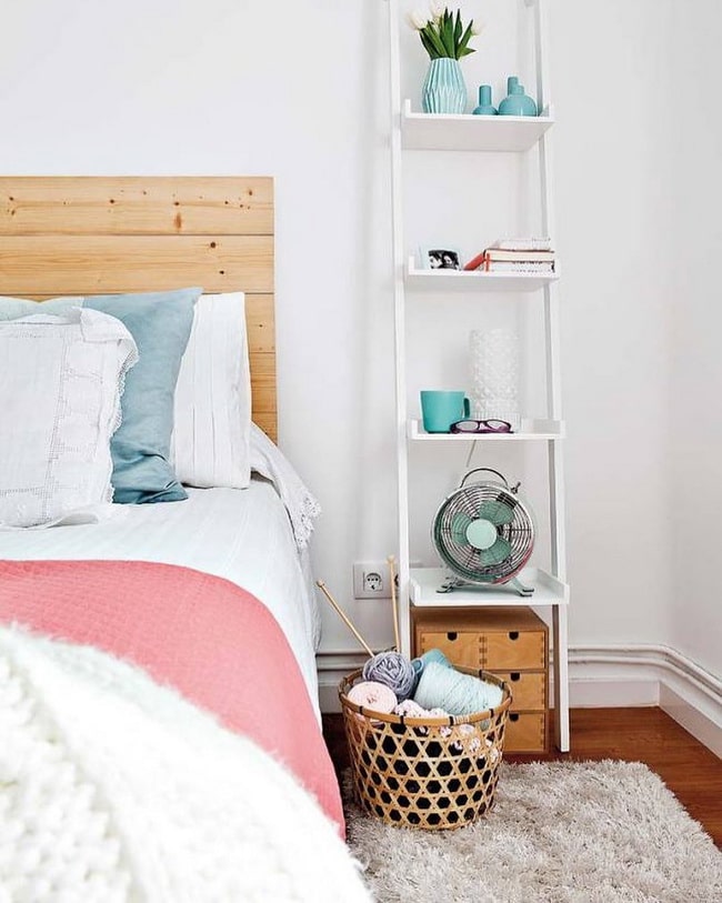 Escaleras de noche para decorar el dormitorio