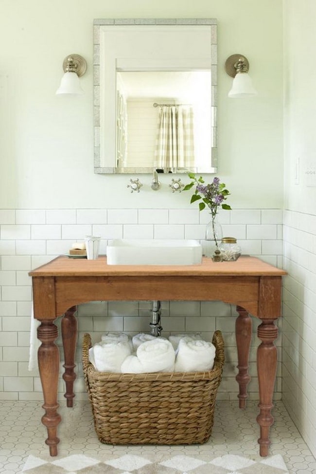 Cestos de mimbre para decorar el baño