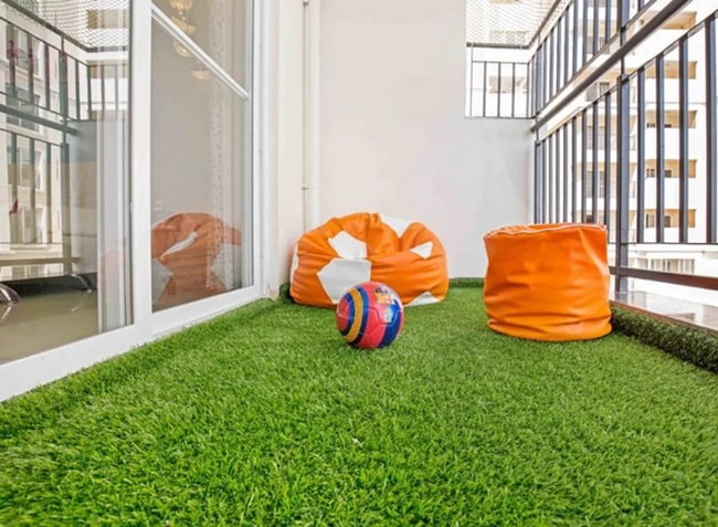 Ideas para decorar con césped artificial