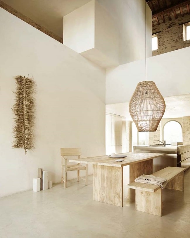 Muebles de madera clara