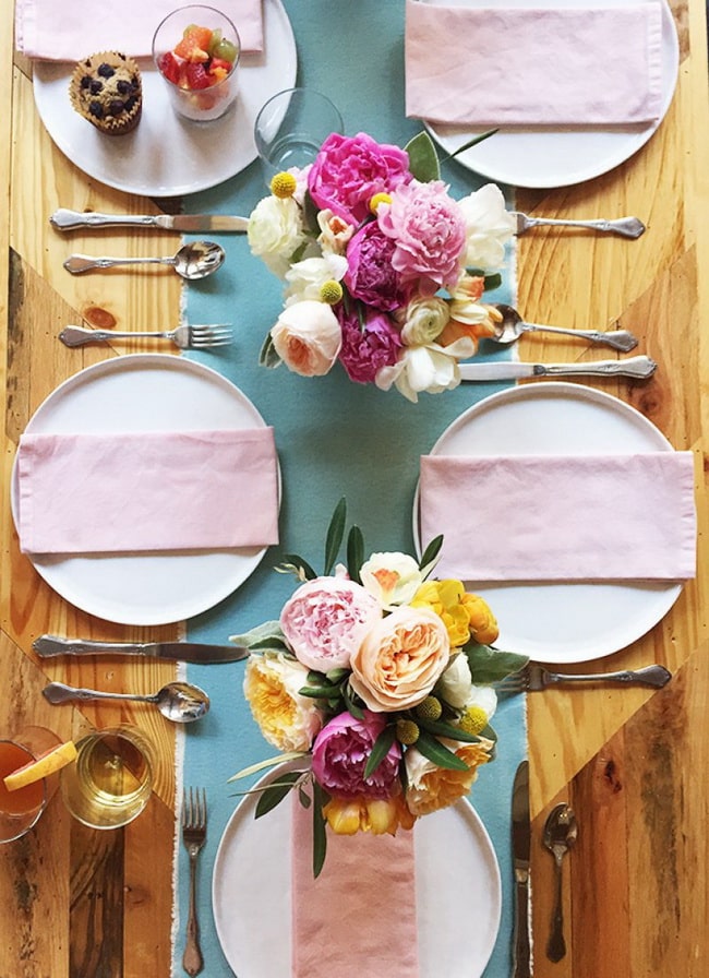 Flores frescas para decorar la mesa