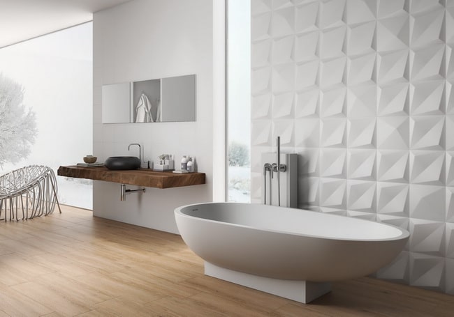 Cómo crear una pared de contraste en el baño