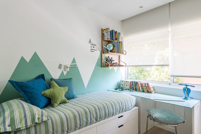 Dormitorio infantil en un encantador dúplex urbano