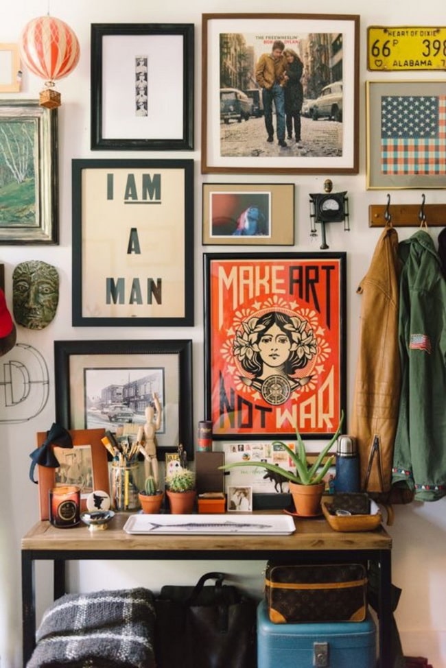 Lamias y posters musicales