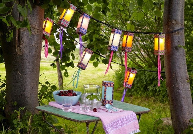 Farolillos para decorar una mesa en verano