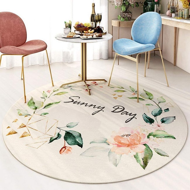 Tapete circular en el comedor