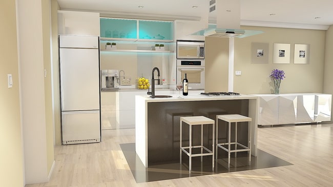 Cocina blanca con detalles en beige y marrón