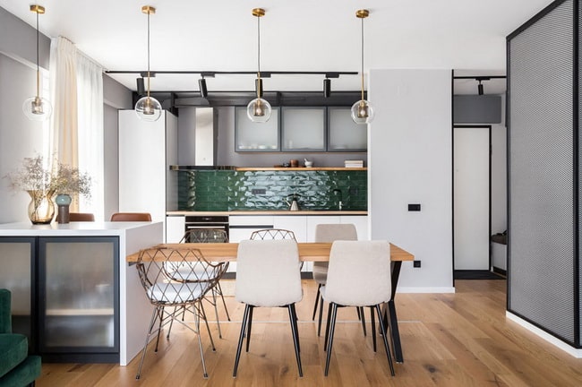 Cocina abierta al comedor y salón