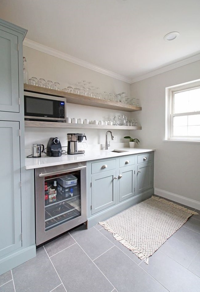 Cocina pintada en blanco