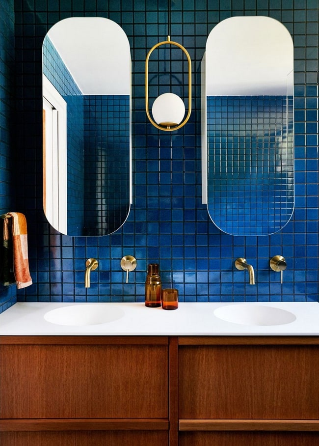 Baño estilo Mid Century