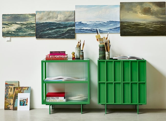 Muebles en colores vivos