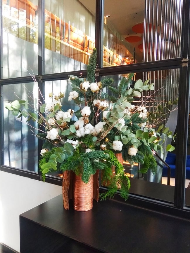 Arreglos florales con ramas