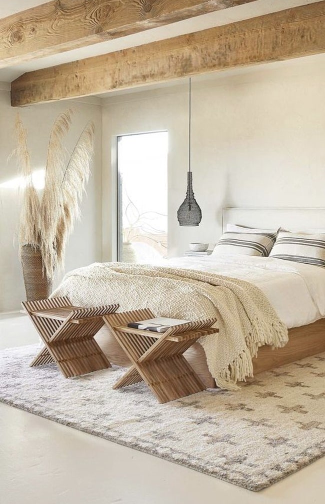 Madera y textiles naturales en dormitorios