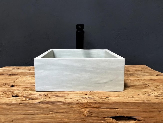 Líneas rectas para el cuarto de baño