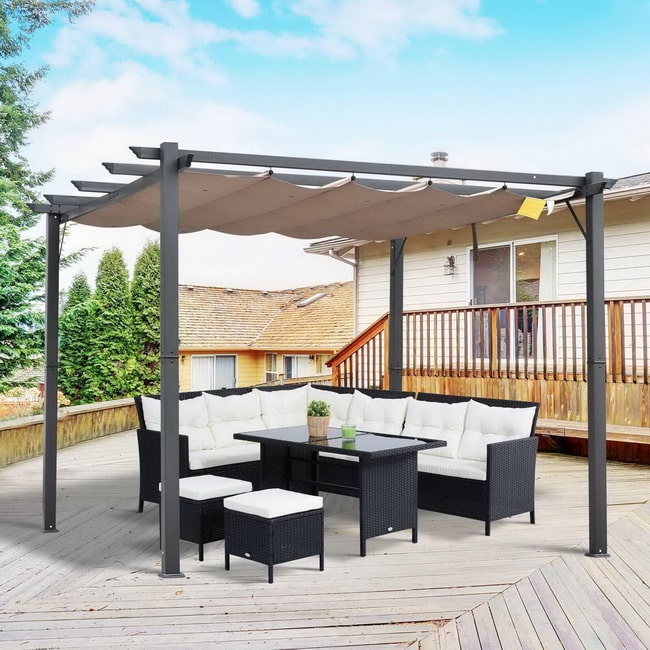 Pérgolas y cenadores para patios con estilo