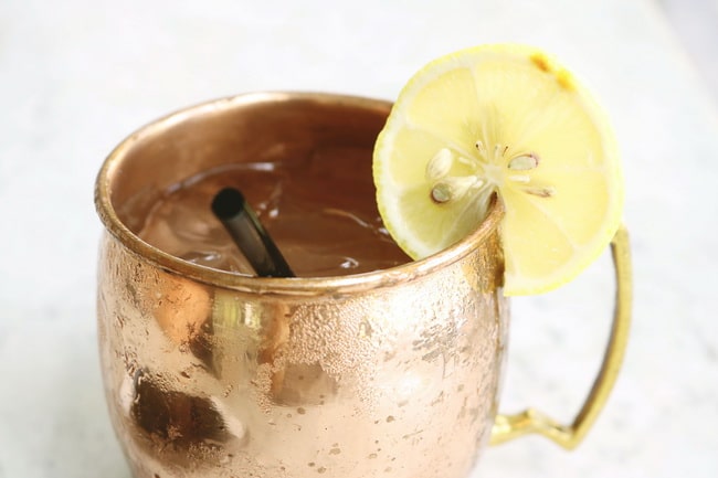 Jarro de latón Detalles en latón para la decoración