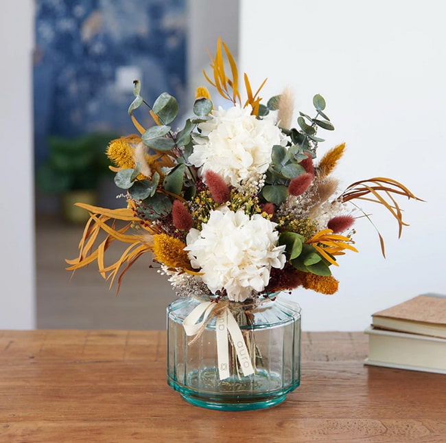 Decoración con flores preservadas