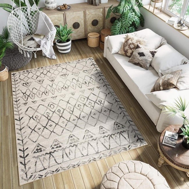 Alfombra estilo étnico para el salón