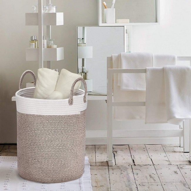 Cestos decorativos para organizar la ropa sucia