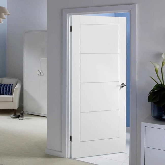 Puertas blancas en interiores