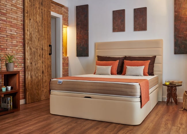 Beneficios de tener un canapé abatible en tu dormitorio
