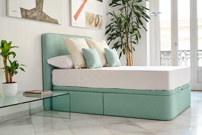 Cama con espacio de almacenaje