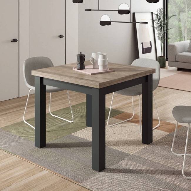 Pequeña mesa cuadrada extensible