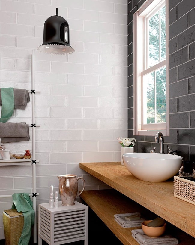 Baños en blanco y negro