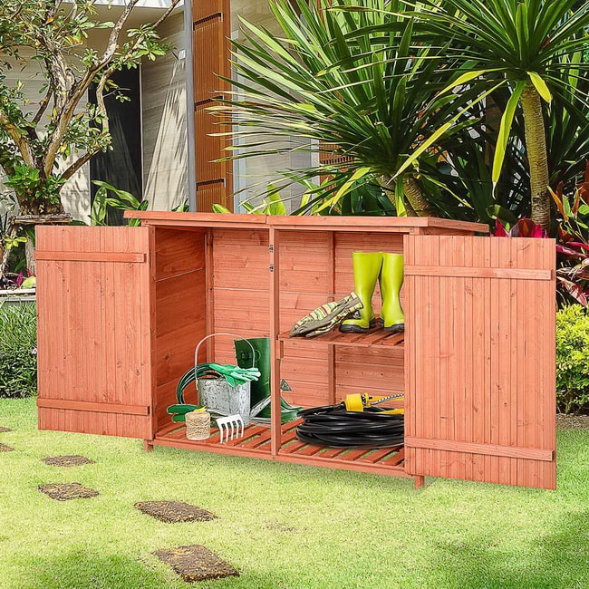 Caseta de madera leñero