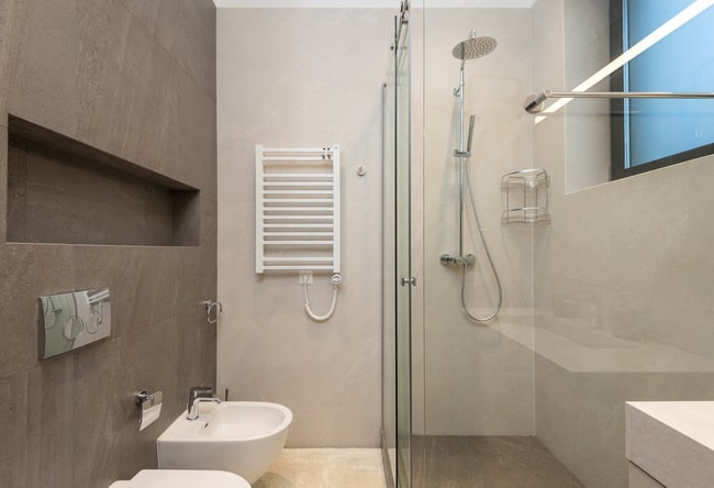 Baño moderno y bonito